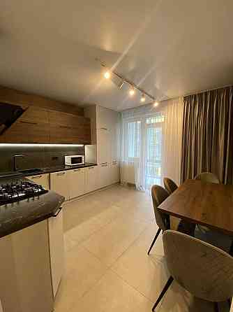 Оренда квартири в новобудові по вул.Залізнична Львов