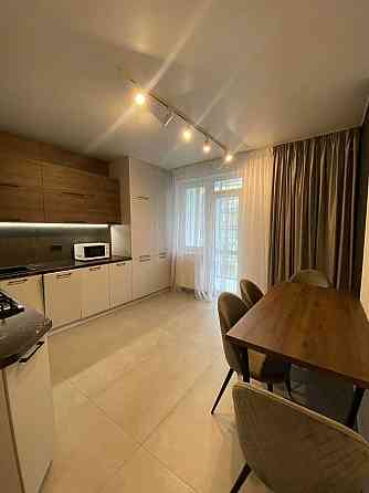 Оренда квартири в новобудові по вул.Залізнична Львов