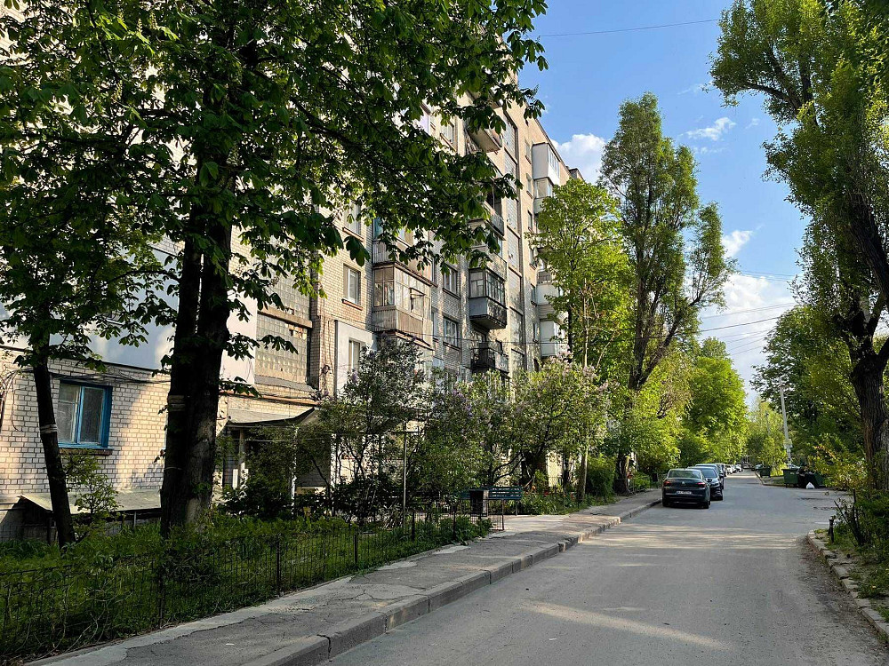 Продам 2-х  кім. квартиру пр. О. Поля 129Б , будинок в парку Днепр - изображение 1