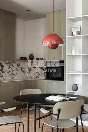 Продаж 2-к квартири  60 м 52 Перлина Бойчука 17  поруч Липки Киев