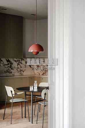 Продаж 2-к квартири  60 м 52 Перлина Бойчука 17  поруч Липки Киев