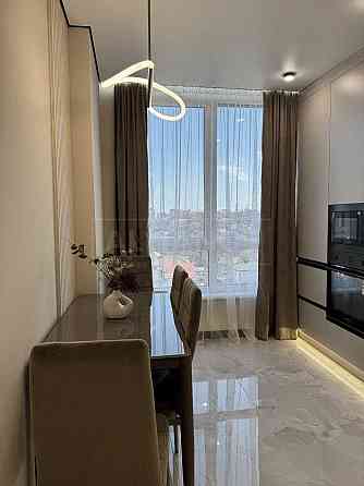 Продається 2 к Квартира із дизайнерським ремонтом у ЖК Фемелі Плаза Ивано-Франковск