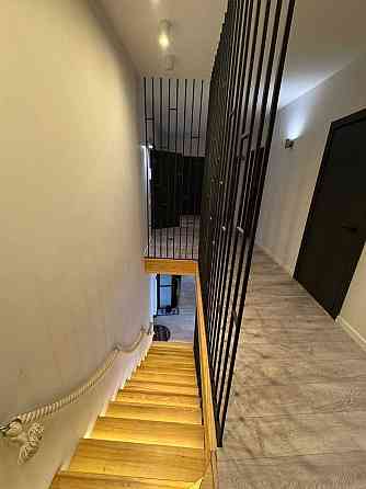 Двоповерхова квартира!! Поруч із ТРЦ "RiverMall" Киев