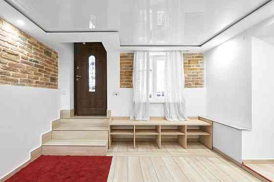 ОРЕНДА! 1 кімнатна квартира 55 м. кв! Особнячного типу. Львов