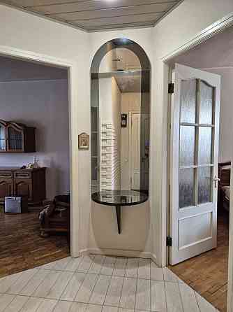 Сдам 3 кв Можно с животными. Берём всех. Центр Днепр