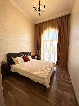 Шикарна квартира у самому центрі міста! Супер ціна! Киев