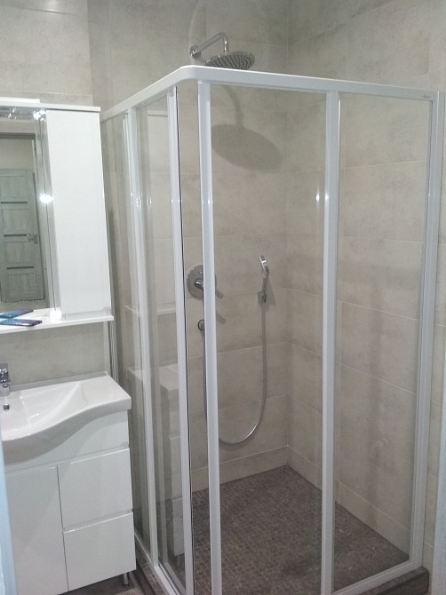 СВОЮ комфортну 1к з видом в автономному будинку, метро Бориспільска Проліски - зображення 7