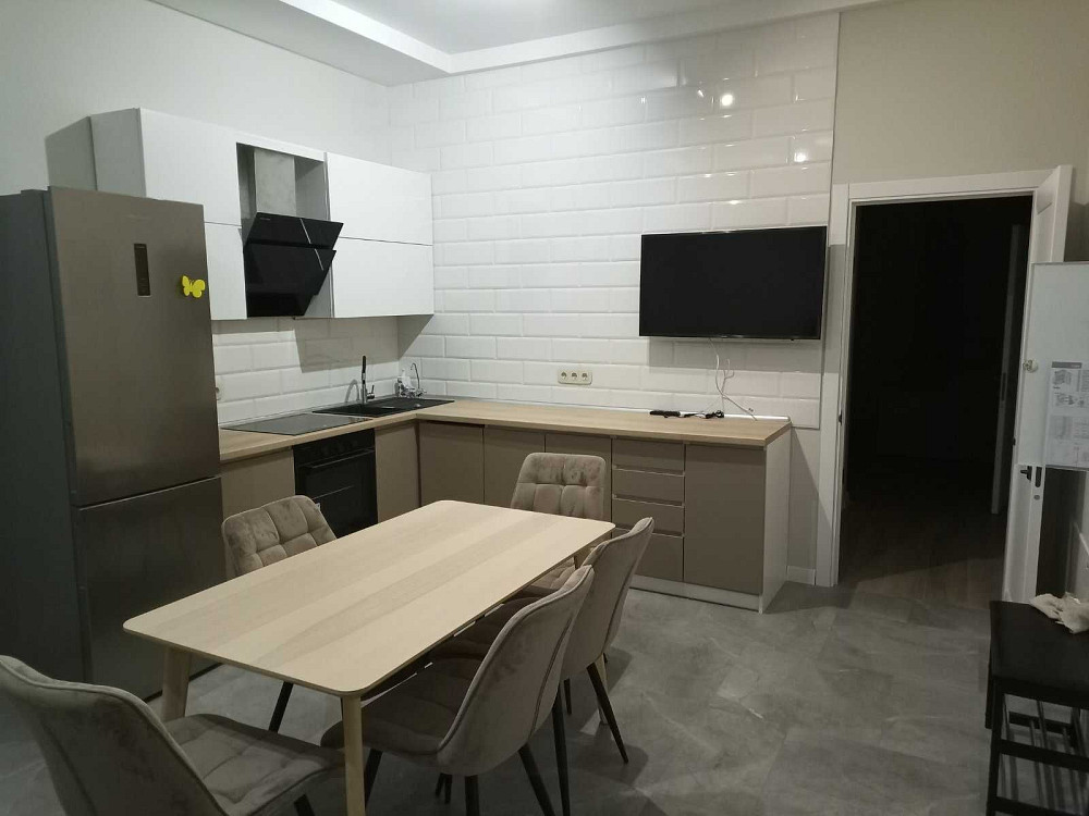 Оренда квартири в будинку біля озера Міністерка перша лінія Оболонь Киев - изображение 1