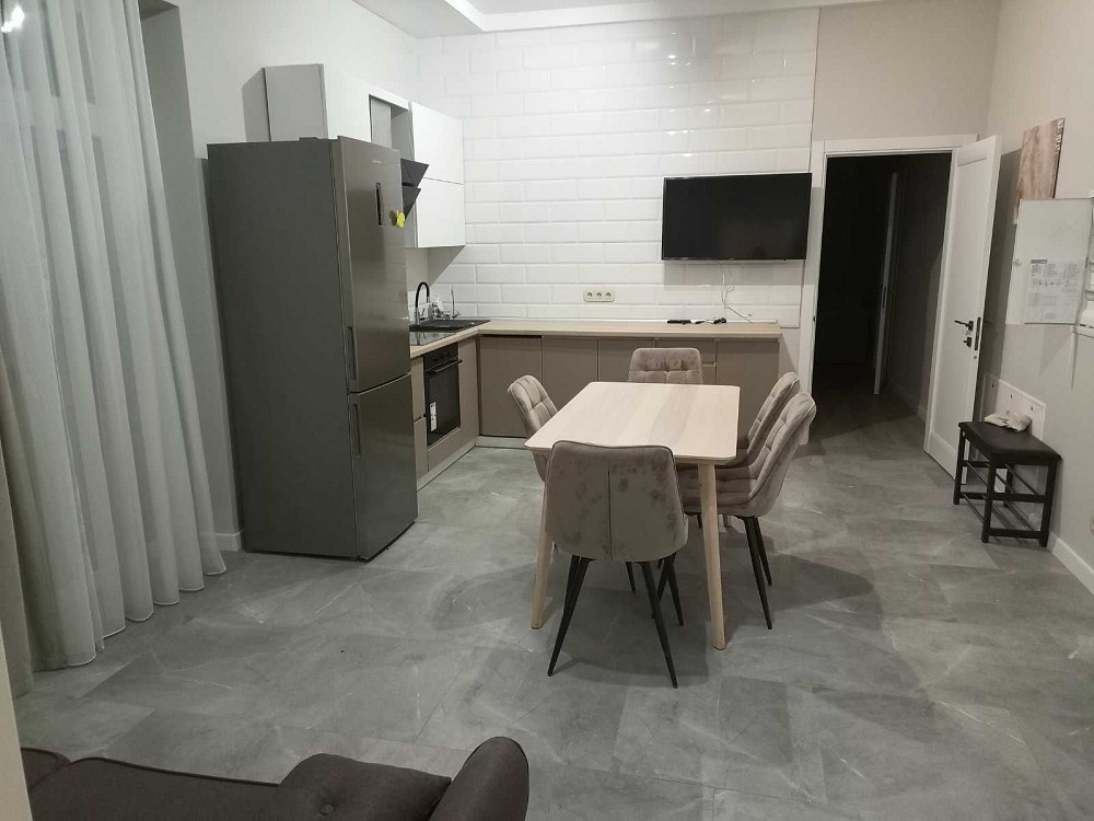 Оренда квартири в будинку біля озера Міністерка перша лінія Оболонь Киев - изображение 2