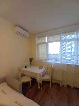 ЖК Паркові озера здам чудову затишну 1 к квартиру ремонт Киев