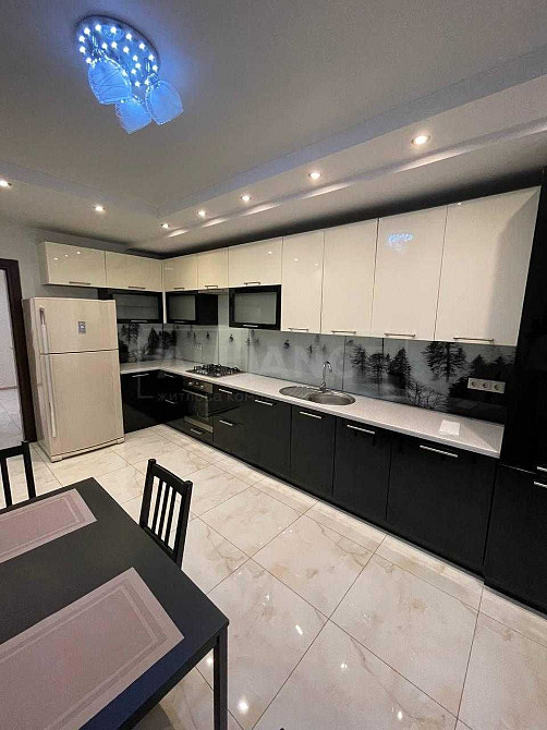 Оренда! 2 км квартира в найкращому ЖК ЛИСТОПАД Ивано-Франковск - изображение 1