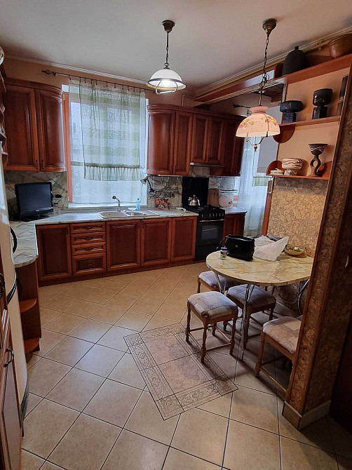 Оренда дворівневої 3-кімнатної квартири в центральній частині, в.Лісна Львів - зображення 1