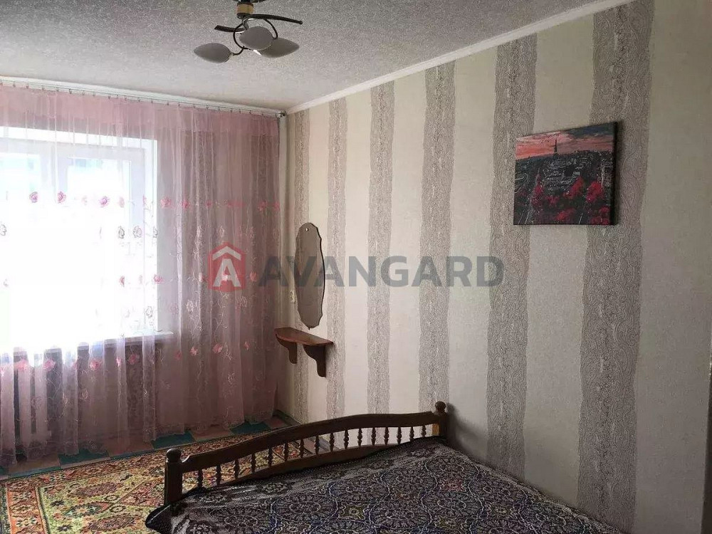 2к квартира ж/м Червоний камінь Днепр - изображение 1