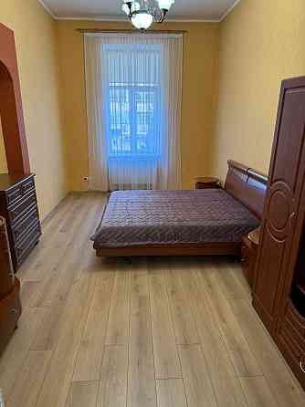 Дорошенка П. вул.
Оренда квартир
 2 кімнати
 72 / 42 / 15 кв.м Львів