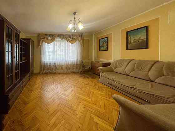 Оренда 3-кімнатної квартири вул. Хоткевича, біля парку та ліцею Львів