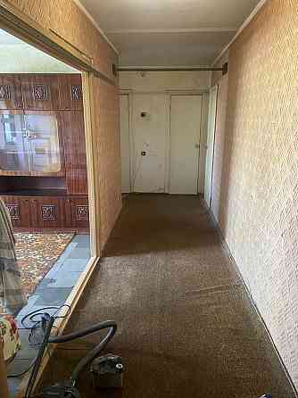 Подам трикімнатну квартиру на 7 Зарічному в будинку номер 16 Кривой Рог