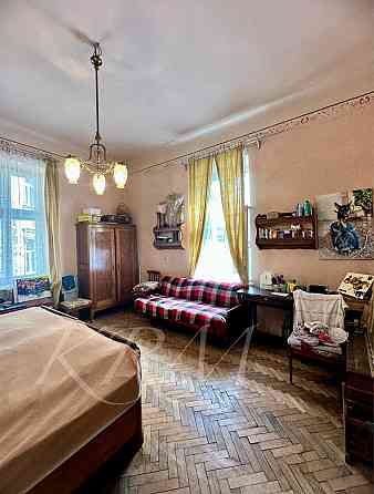 Продаж 2-кімнатної квартири вул. Куліша (пасаж Германів) Львів