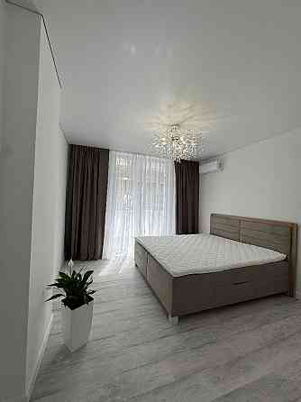 Продаж розкішної 1 кімнатної в ЖК Щасливий Ужгород