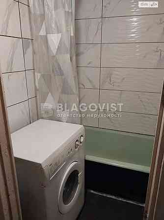 Продаж трьохкімнатної квартири, Новобіличі Київ