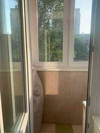 Продам 2-к.квартиру Харківське шосе метро Дарниця Харьковское шоссе Київ