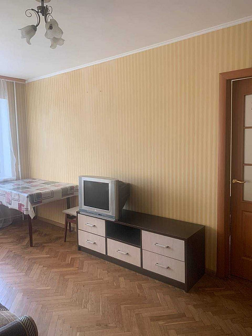 Продам 2-к.квартиру Харківське шосе метро Дарниця Харьковское шоссе Київ - зображення 3