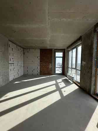 Продам видову 3-кімнатну квартиру в ЖК Крона Парк-2 з терасою Бровари