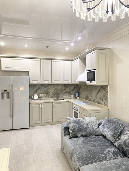 Сдам 2-3к(евротрешка) 700уе Приморский Одесса - изображение 1