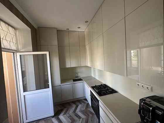 Сдам квартиру центр, метро 2 минуты Киев