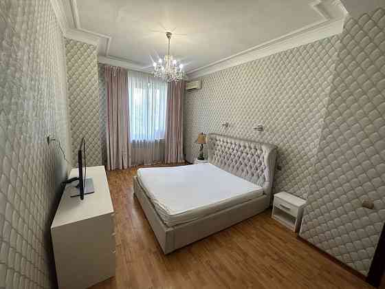 Сдам квартиру центр, метро 2 минуты Киев