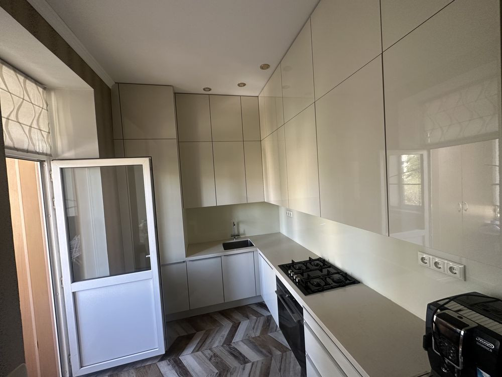 Сдам квартиру центр, метро 2 минуты Киев - изображение 1