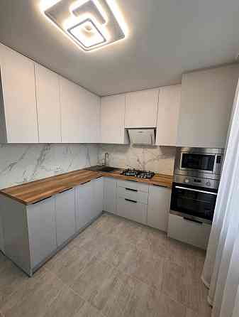 Продаж 4-х кімнатної квартири, центр міста,євроремонт.Можна сертифікат Чернигов