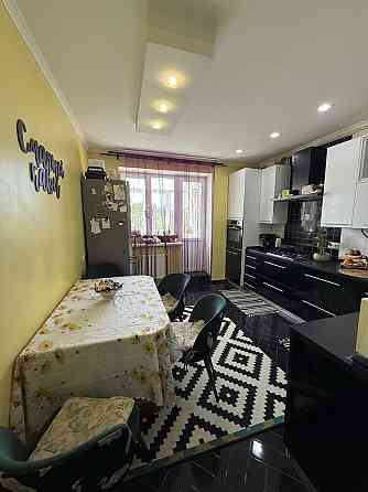 Продаж двох кімнатної квартири. Городок. Васильківське