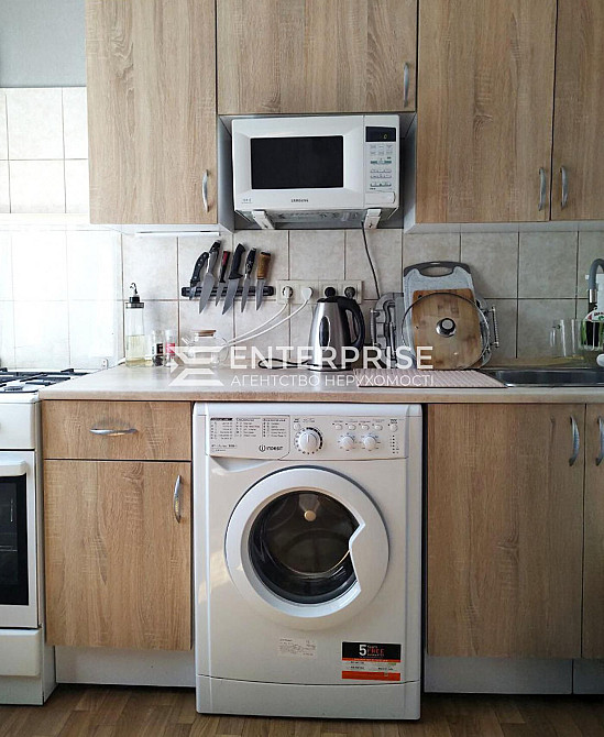 Продаж 1к квартири 29 кв. м   вул. Академика Доброхотова, 4 Київ - зображення 1