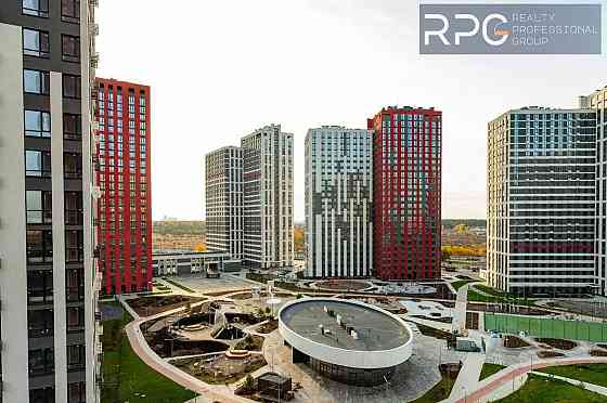 ЖК Варшавский плюс.
Продается 2 комнатная квартира. Дом 13.7, 2С1. Київ