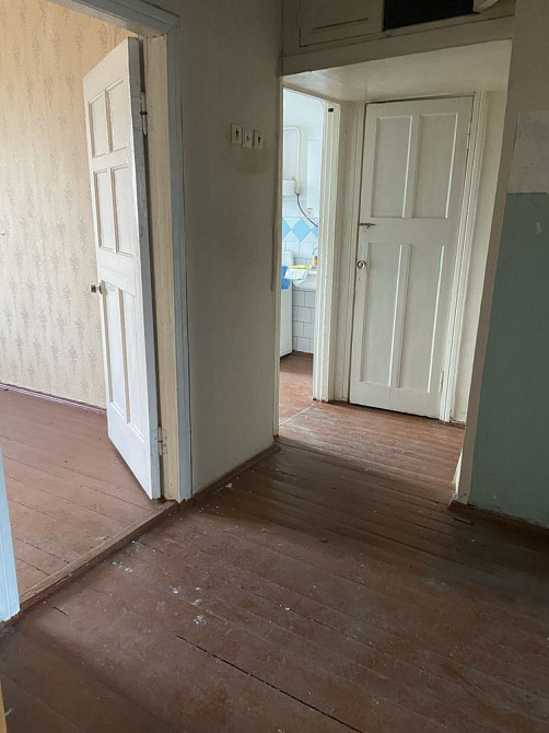 Продається 3-х кімнатна квартира у м. Шептицький  - photo 2