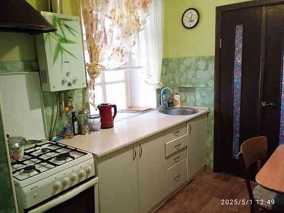 Квартира в самому центрі міста ( поруч з філармонією). Три кімнати. Полтава