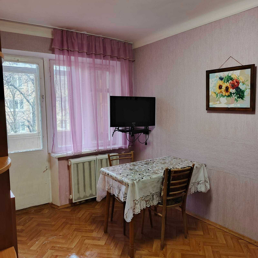 Двокімнатна квартира з кухнею ЗАГАЛЬНОГО користування(гостинного типу) Киев - изображение 1