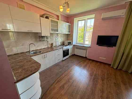 Оренда трикімнатної квартири Шнеєрсона 2Б Николаев