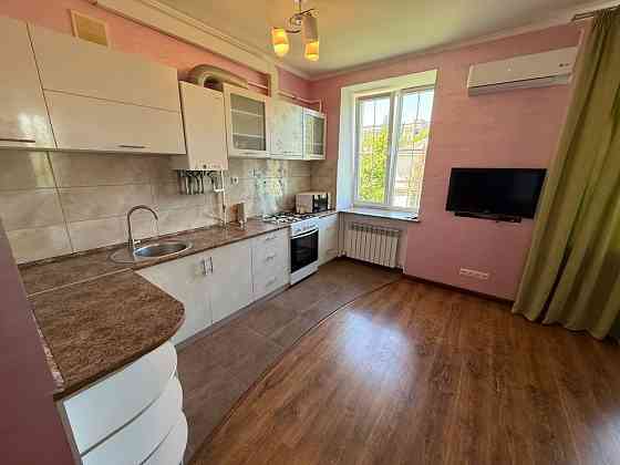 Оренда трикімнатної квартири Шнеєрсона 2Б Николаев