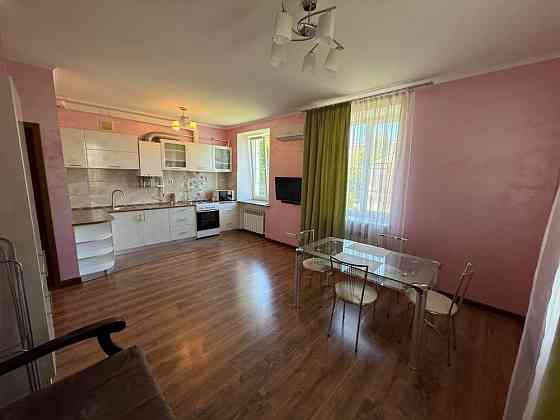 Оренда трикімнатної квартири Шнеєрсона 2Б Николаев