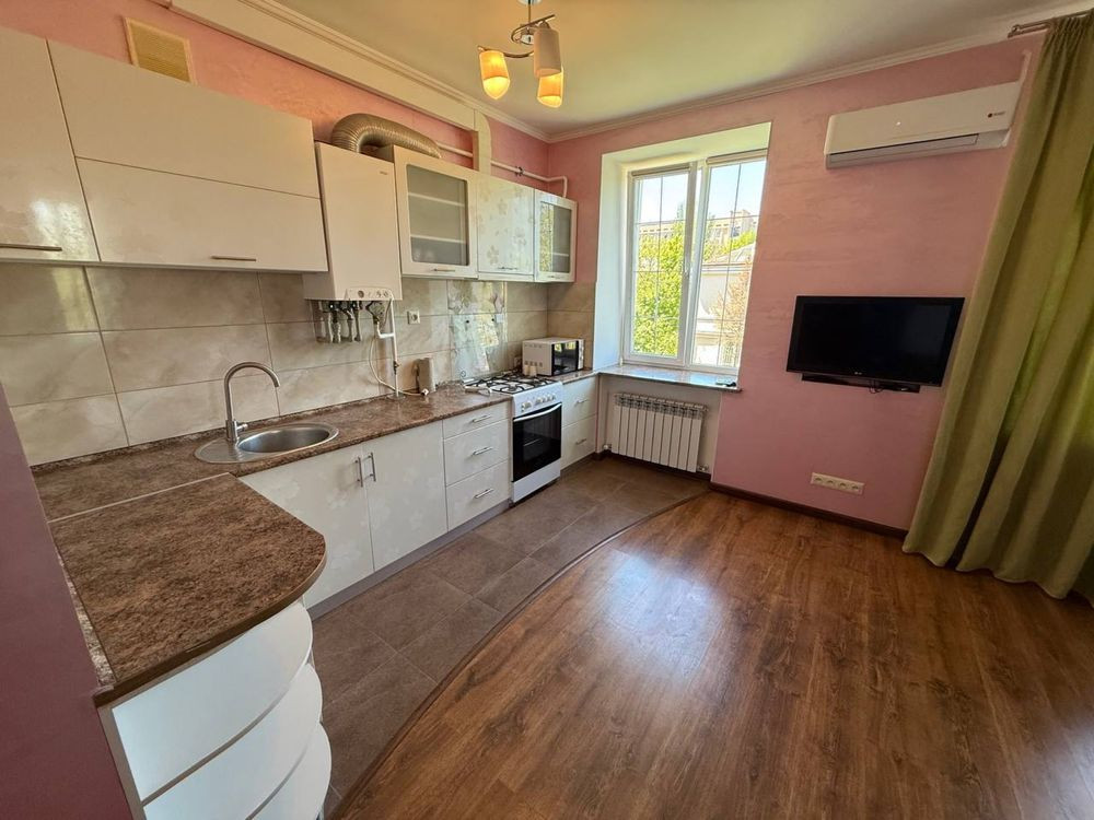 Оренда трикімнатної квартири Шнеєрсона 2Б Николаев - изображение 1