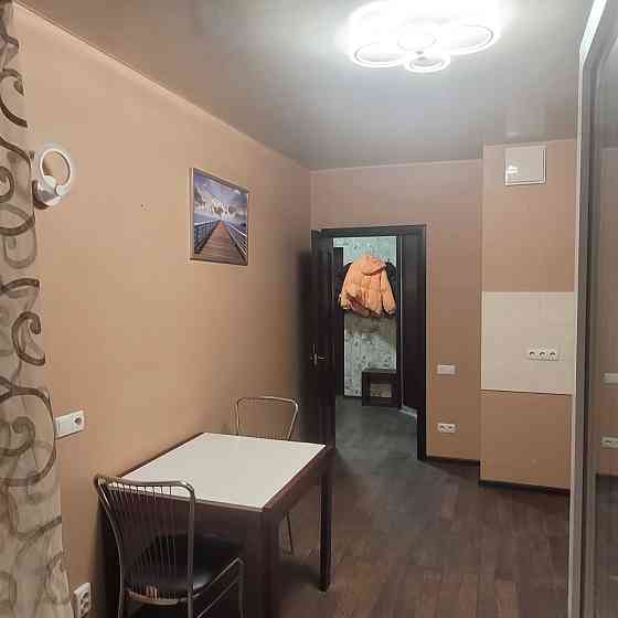 Довготривала оренда 1к квартири на вул. Володимира Наумовича 4 Киев