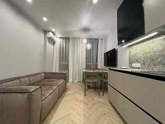 Затишна 3 кім квартира з ремонтом в ЖК Svitlo Park Печерськ Киев