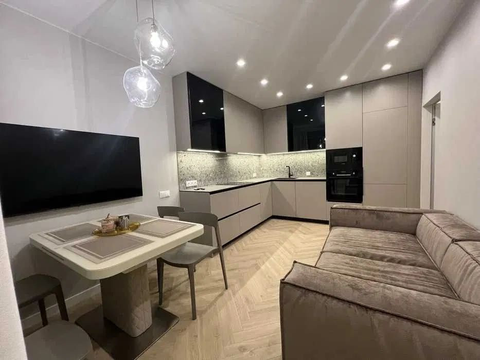 Затишна 3 кім квартира з ремонтом в ЖК Svitlo Park Печерськ Киев - изображение 2