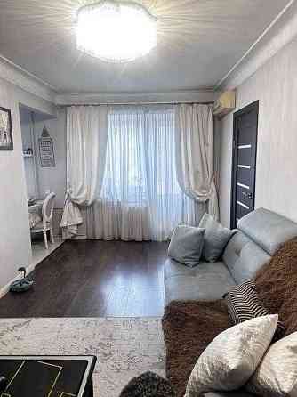 Продам 2 к вул.  бульв. (Дружби Народів), 8  м.Либідська Киев