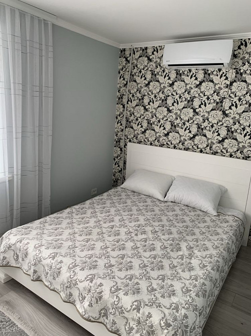 Здається квартира двушка проспект головна . Свіжий ремонт. 400 доларів Черновцы - изображение 1