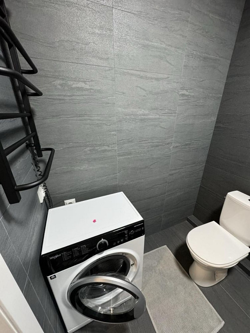 Велика 2-к квартира в Центральному парку! Всім укомплектована! Ирпень - изображение 7