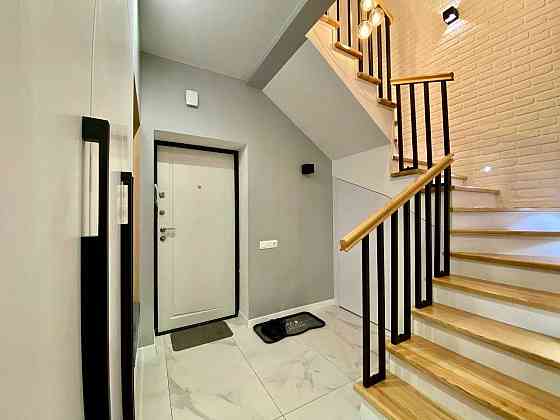 Оренда двохрівневої віп  квартири по вул. Малоголосківська Львів