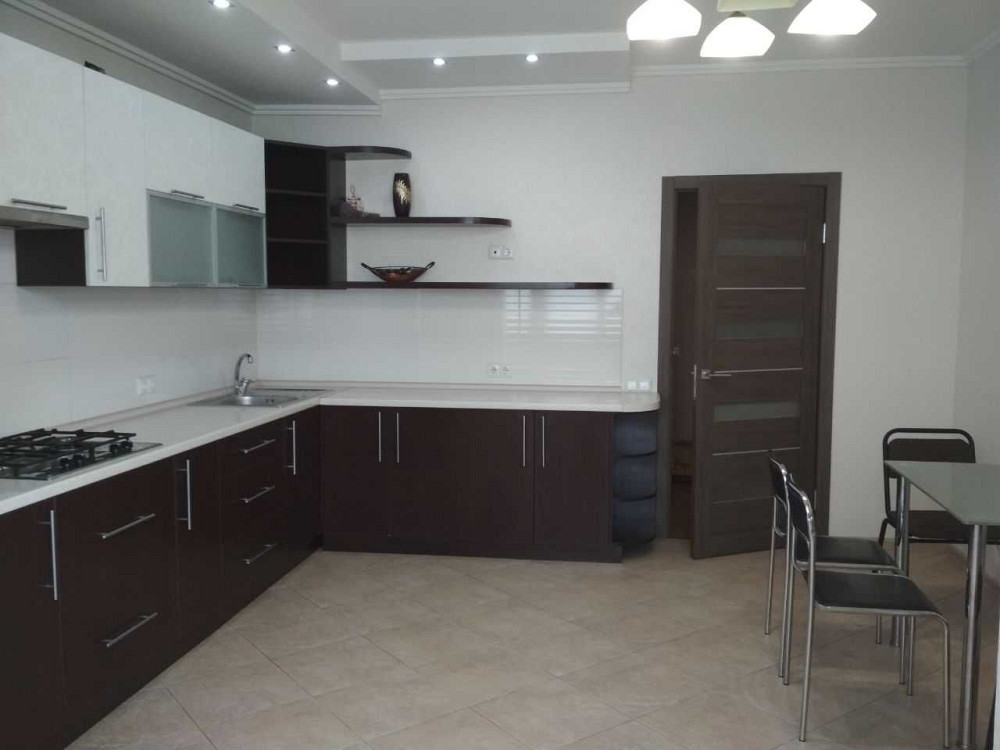 Оренда великої 2-х кімнатної квартири. Рн Поділля. Вул. Зодчих 12 Винница - изображение 1