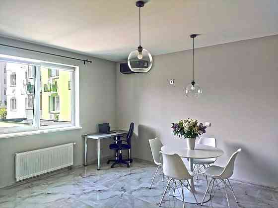 Оренда квартири ЖК Сирецькі Сади - спальня+кухня-вітальня, 2 поверх Киев